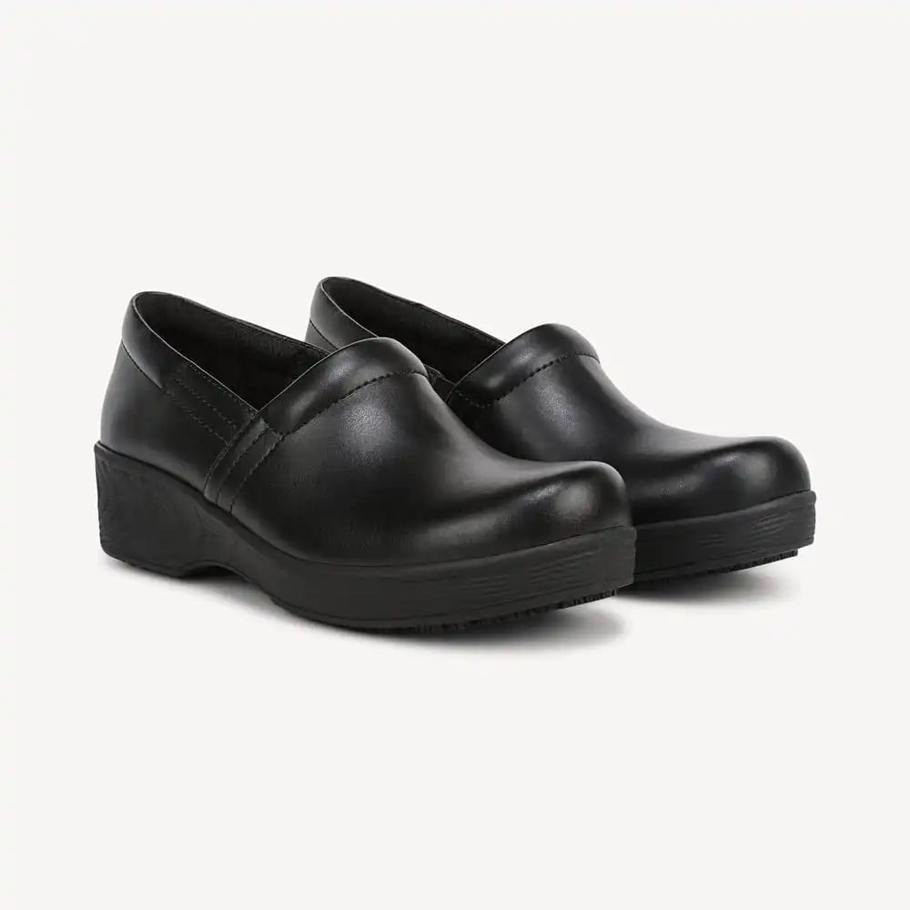 Women's Dynamo Lite Slip Resistant Slip On